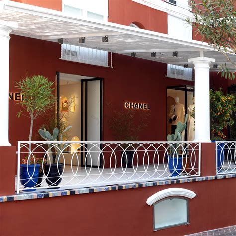 BOUTIQUE ÉPHÉMÈRE À CAPRI 